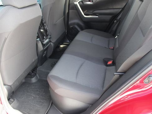 Used 2024 Toyota RAV4 XLE w/ Convenience Package image 14