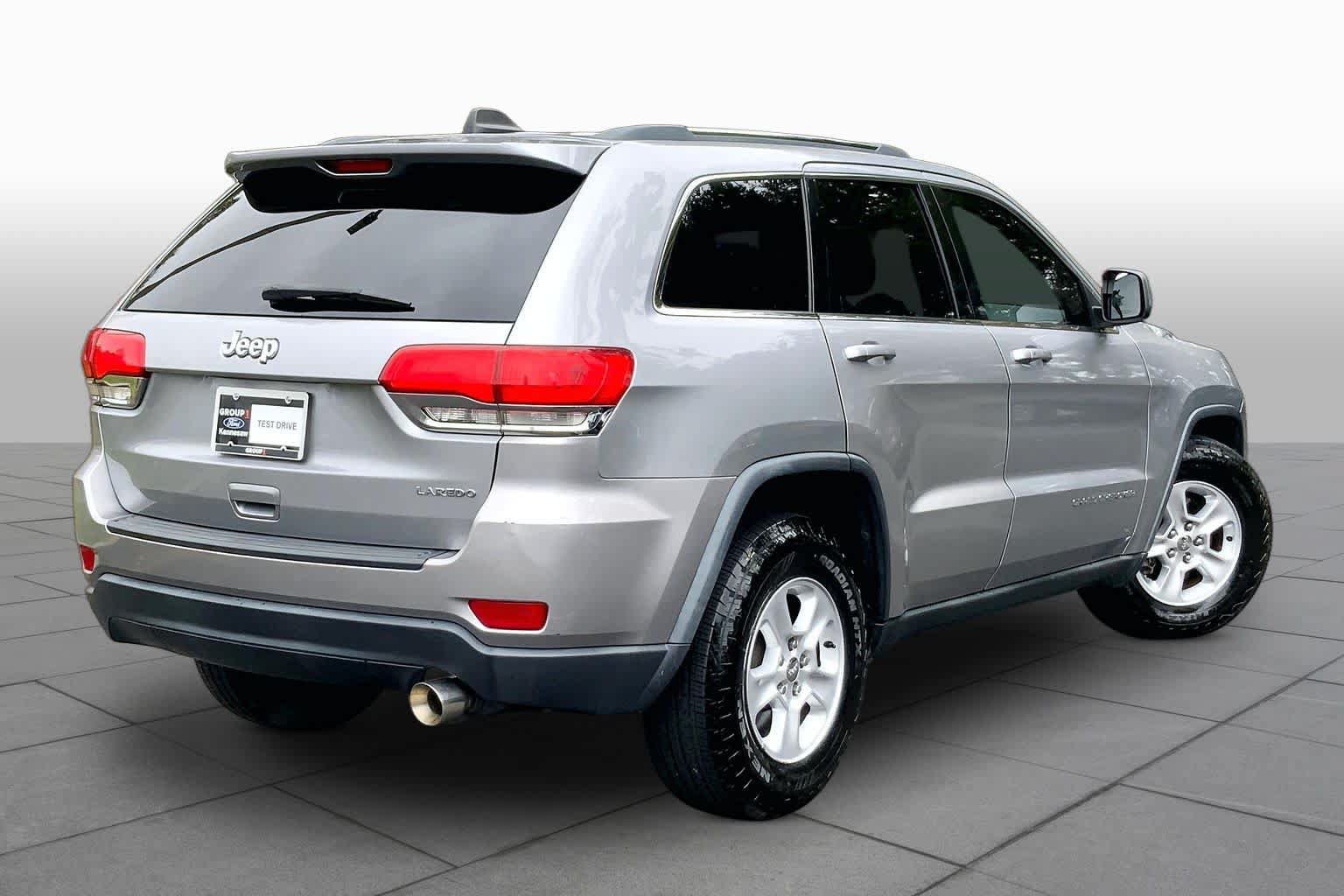 Used 2014 Jeep Grand Cherokee Laredo w/ Quick Order Package 23E RWD image 12
