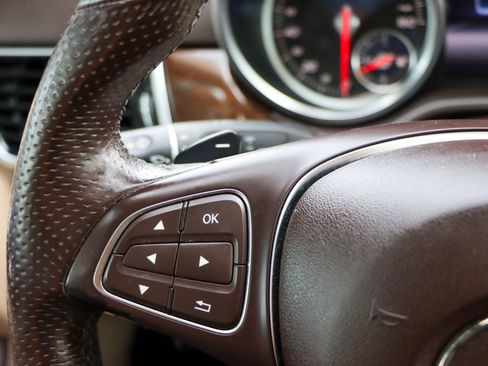 Used 2018 Mercedes-Benz GLE 350 w/ Premium 1 Package image 45