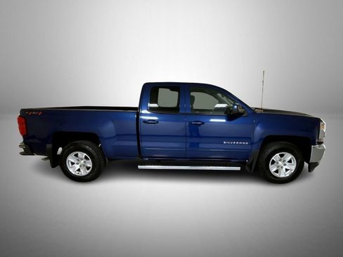Certified 2018 Chevrolet Silverado 1500 LT w/ All Star Edition AWD/4WD image 4