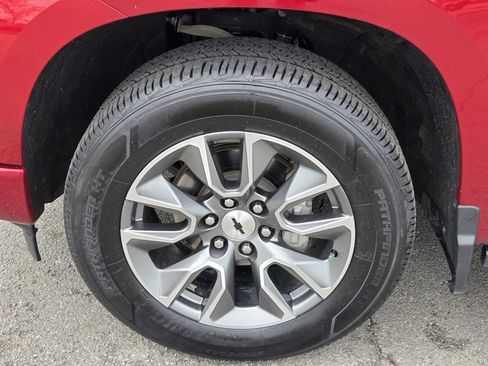 Used 2024 Chevrolet Silverado 1500 RST RWD image 16