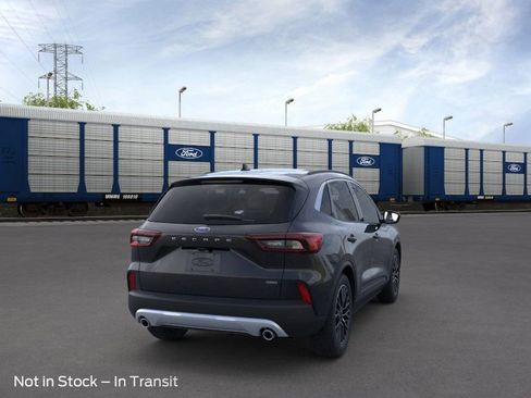 New 2025 Ford Escape SE image 8