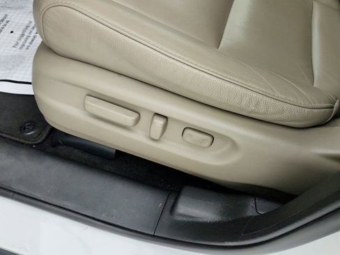 Used 2022 Honda Pilot Touring image 12