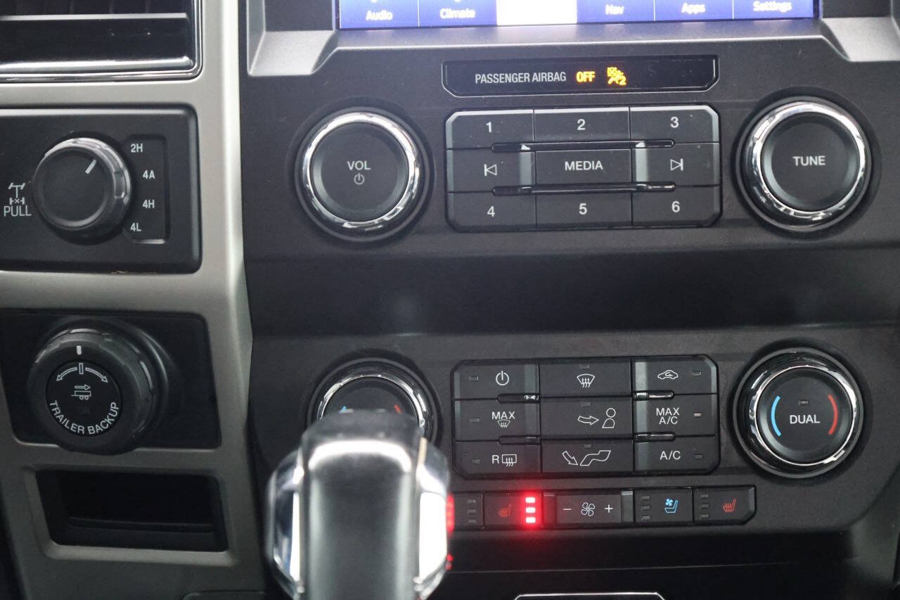 Used 2019 Ford F150 Lariat w/ Trailer Tow Package AWD/4WD image 21