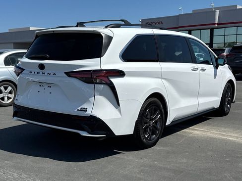 Used 2024 Toyota Sienna XSE w/ XSE Premium Package AWD/4WD image 5