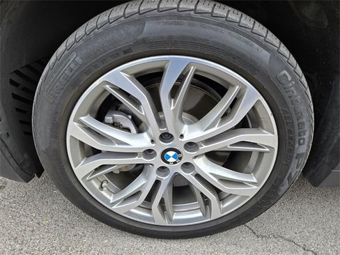 Used 2021 BMW X2 xDrive28i w/ Convenience Package image 3
