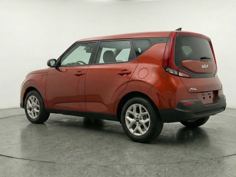 Used 2025 Kia Soul LX w/ LX Technology Package image 6