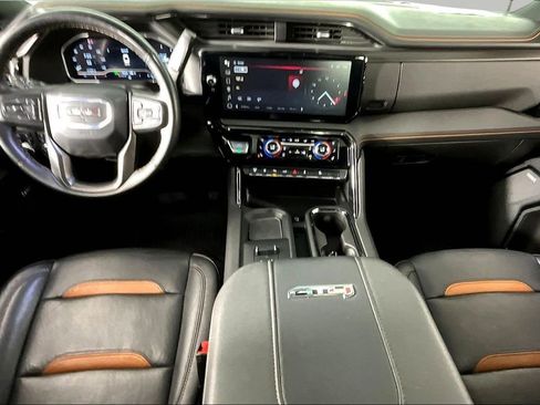 Used 2024 GMC Sierra 2500 AT4 w/ AT4 Premium Plus Package AWD/4WD image 8