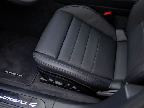 New 2026 Porsche Panamera 4 image 16