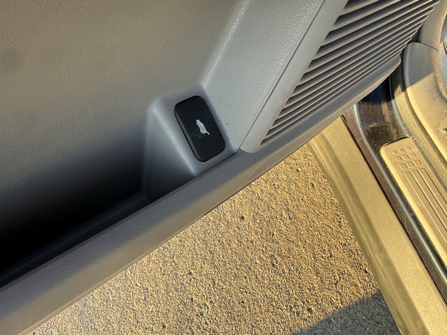 Used 2010 Honda Pilot EX-L image 24