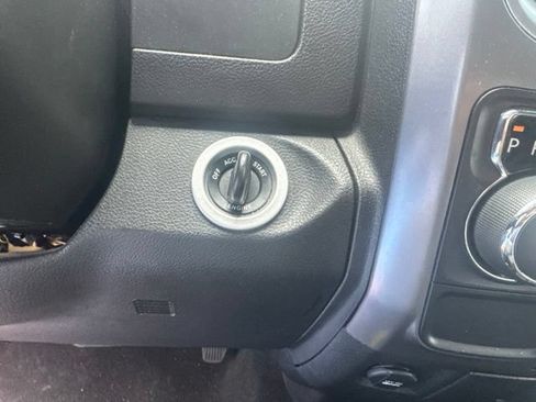 Used 2022 RAM 1500 Classic SLT RWD image 19