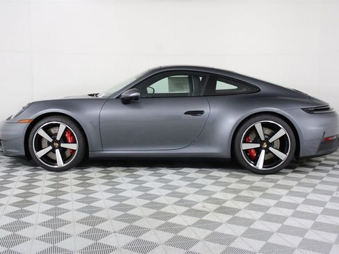 New 2026 Porsche 911 Carrera 4S image 2