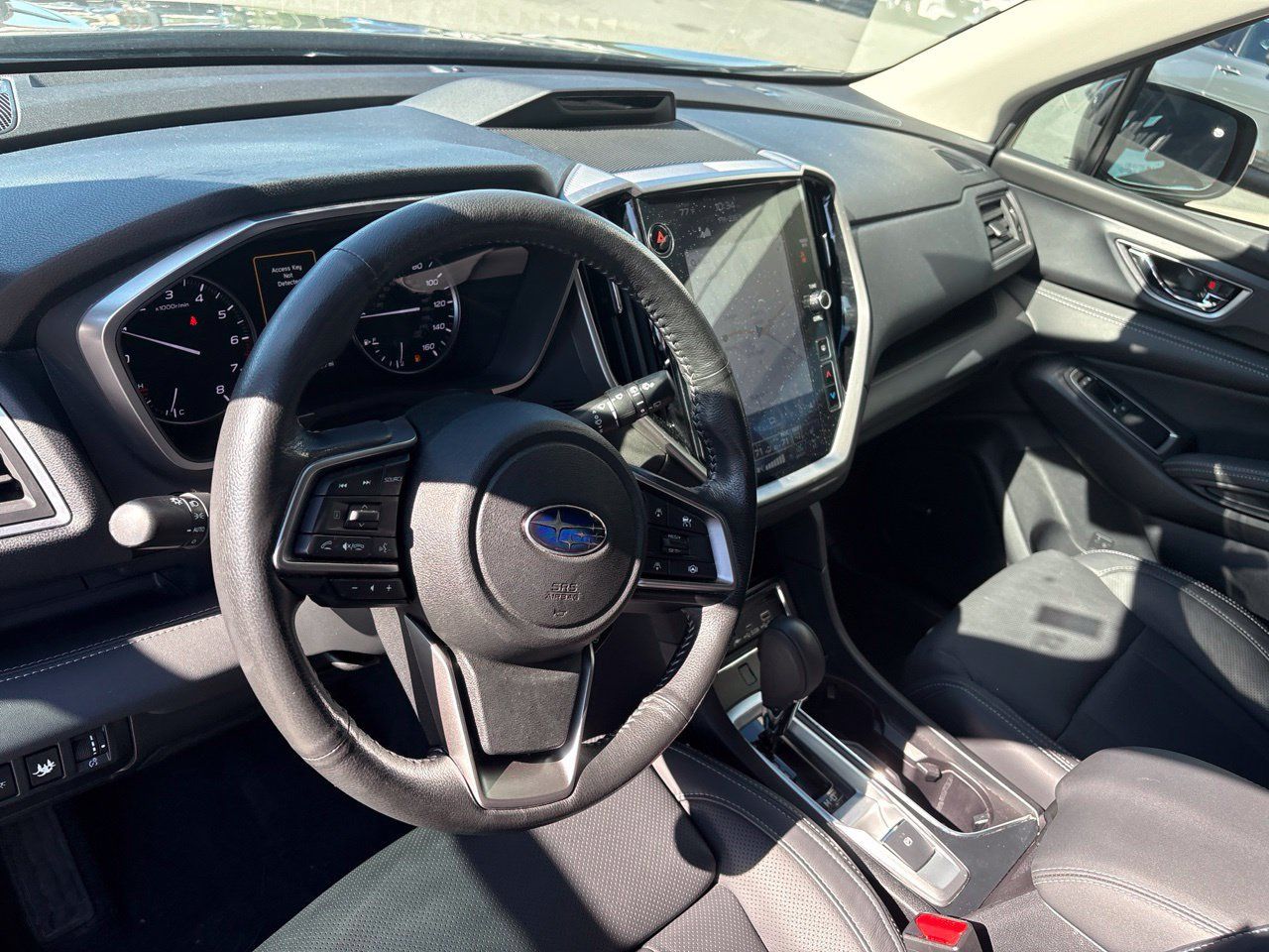 Used 2023 Subaru Ascent Limited w/ Technology Package AWD/4WD image 4