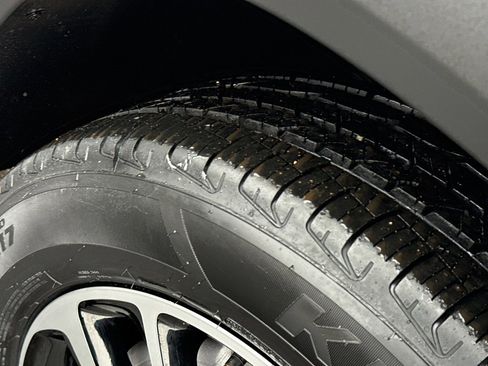 Used 2024 Chevrolet TrailBlazer LT w/ Convenience Package image 11