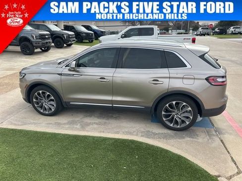 Used 2021 Lincoln Nautilus Reserve w/ Equipment Group 201A image 10