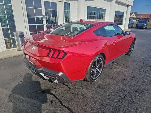 Used 2024 Ford Mustang Coupe image 4