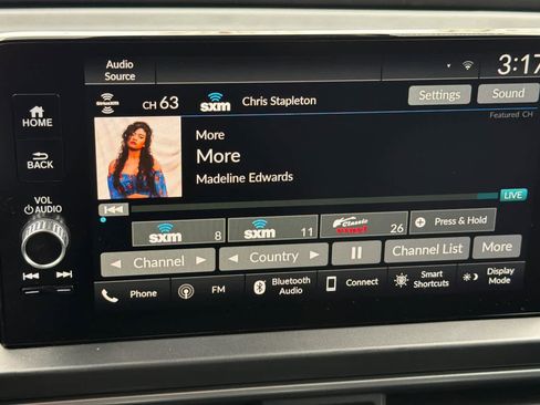 Used 2025 Honda Pilot EX-L image 21