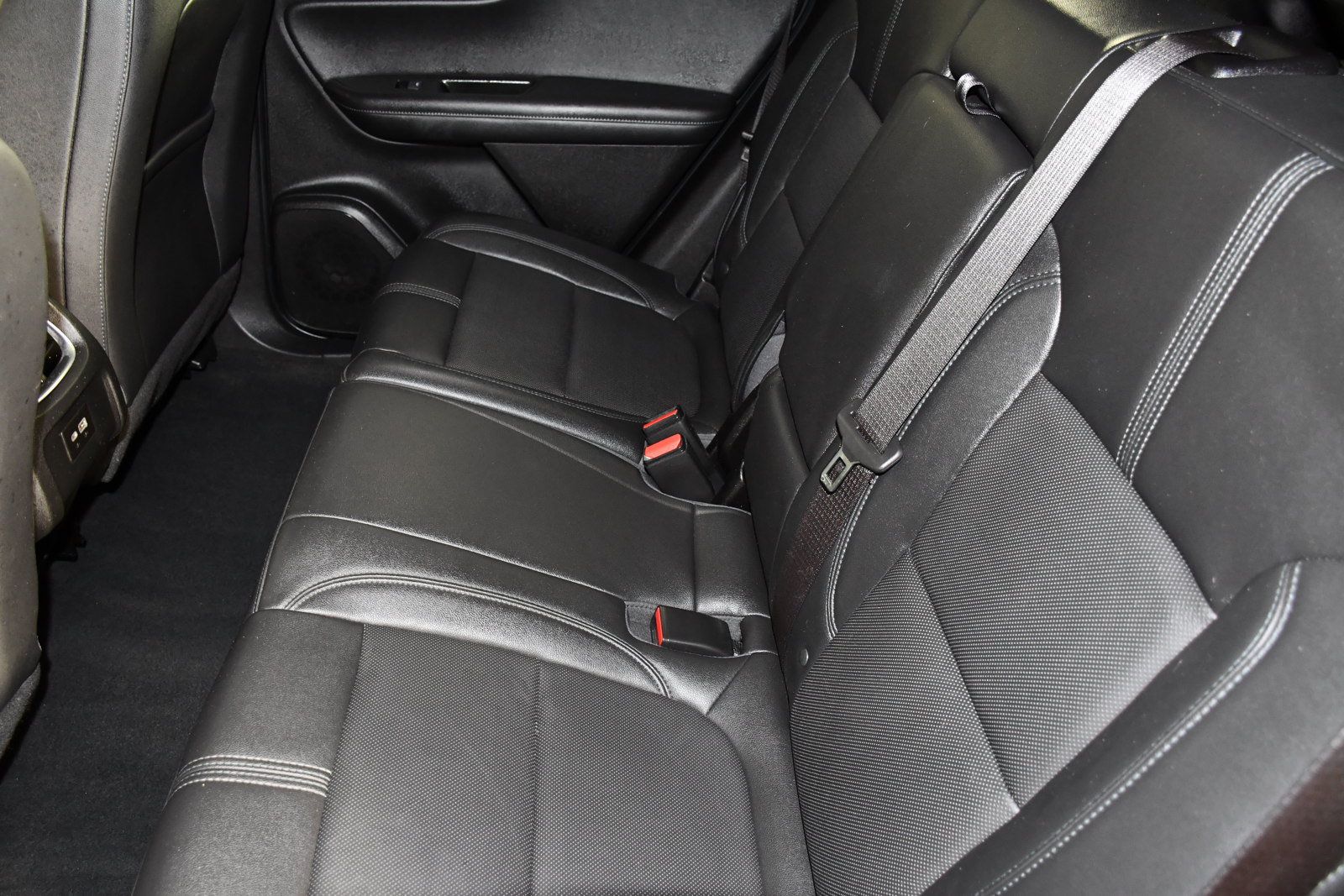 Used 2021 Chevrolet Blazer LT AWD/4WD image 45