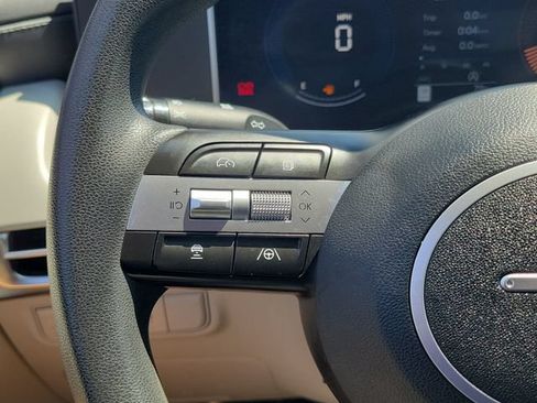 Used 2025 Hyundai Tucson SEL FWD image 7