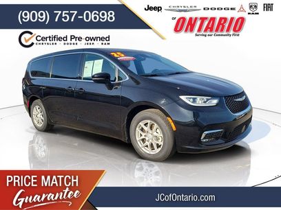 Certified 2025 Chrysler Pacifica Select