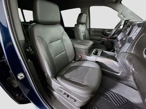 Used 2021 Chevrolet Silverado 2500 LTZ w/ LTZ Convenience Package image 26