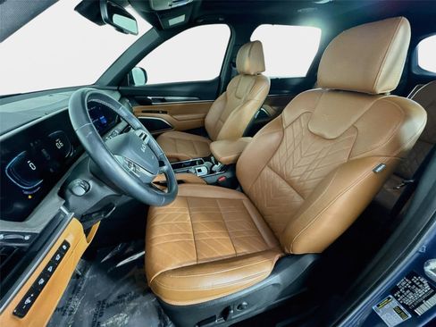 Certified 2024 Kia Telluride EX X-Line AWD/4WD image 11