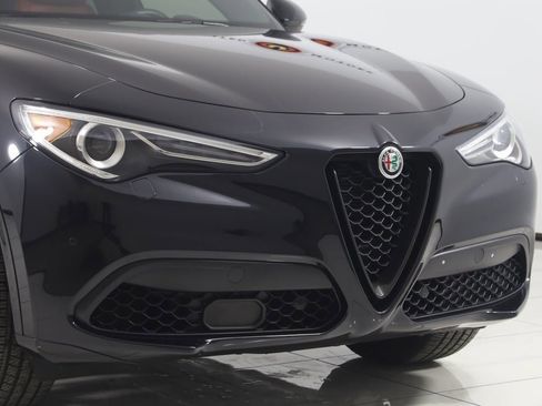Used 2023 Alfa Romeo Stelvio Veloce image 41