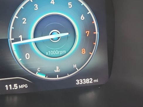 Used 2023 Hyundai Santa Fe SEL w/ Premium Package image 29