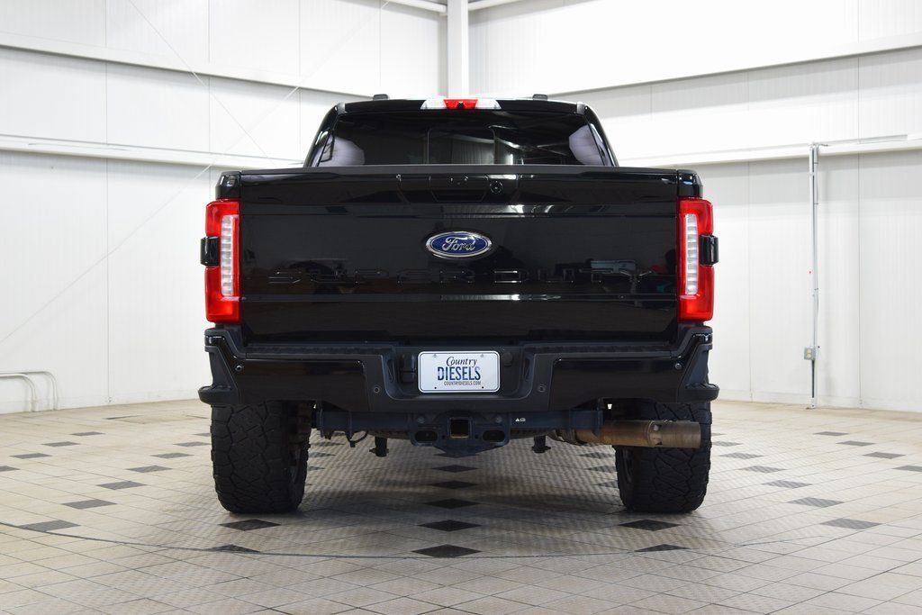 Used 2023 Ford F250 Lariat w/ Lariat Ultimate Package AWD/4WD image 6