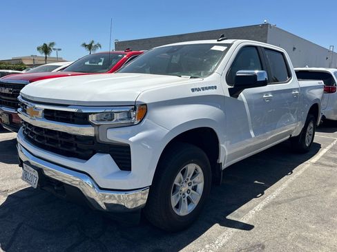 Used 2023 Chevrolet Silverado 1500 LT w/ Protection Package AWD/4WD image 2