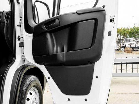 Used 2023 RAM ProMaster 2500 image 39