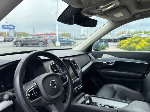Used 2023 Volvo XC90 B5 Core w/ Protection Package Premier AWD/4WD image 17