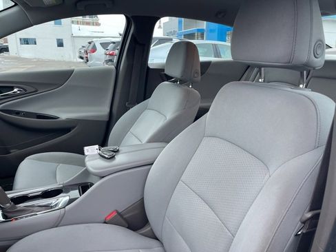 Used 2017 Chevrolet Malibu LT w/ Driver Confidence Package image 13