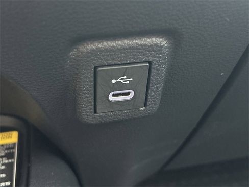 Used 2025 Toyota Corolla SE image 26