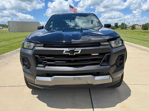 Used 2026 Chevrolet Colorado Trail Boss AWD/4WD image 9
