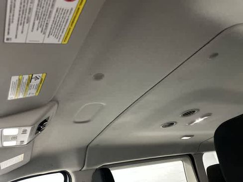 Used 2023 Ford Transit 350 XLT image 28