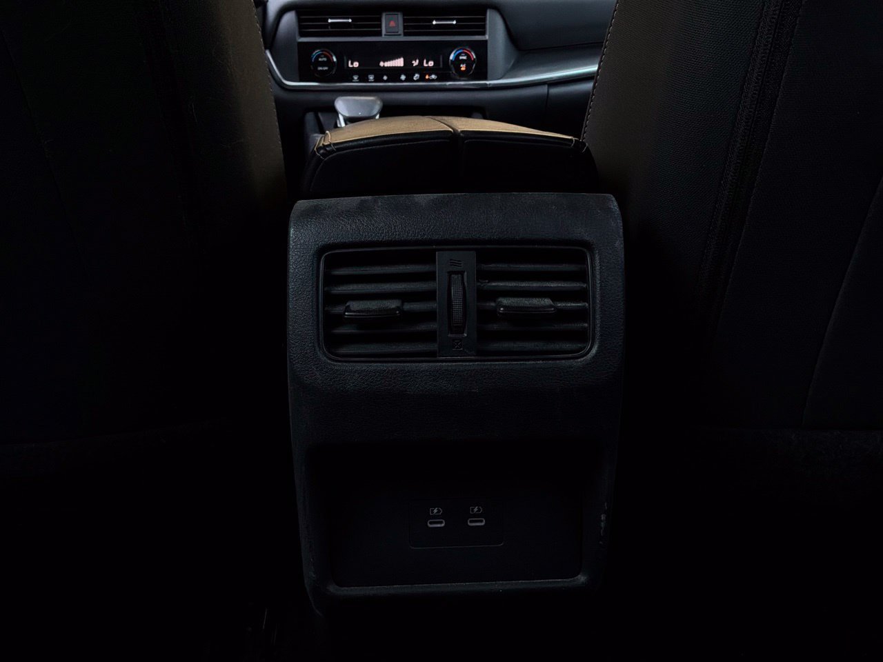 Used 2025 Nissan Rogue SV FWD image 13