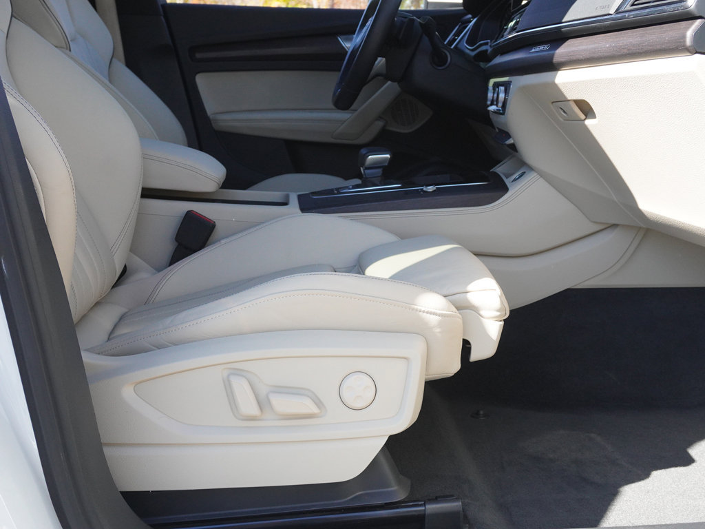 Used 2023 Audi Q5 2.0T Premium Plus w/ Premium Plus Package AWD/4WD image 30