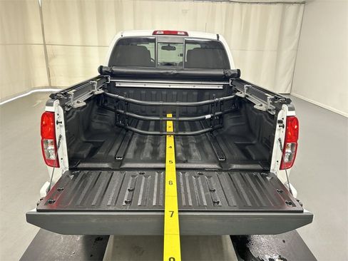 Used 2020 Nissan Frontier SV w/ Midnight Edition Floor Mats image 21