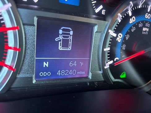 Used 2019 Toyota 4Runner SR5 AWD/4WD image 25
