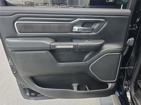 Used 2023 RAM 1500 Laramie AWD/4WD image 12