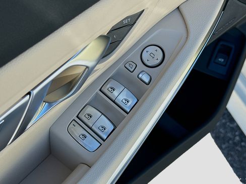 New 2026 BMW 330i Sedan w/ M Sport Package image 24