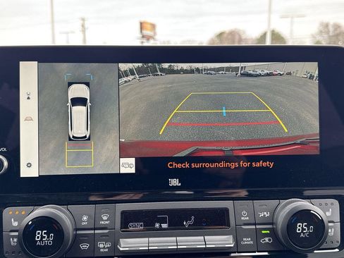 Used 2025 Toyota Grand Highlander AWD image 17