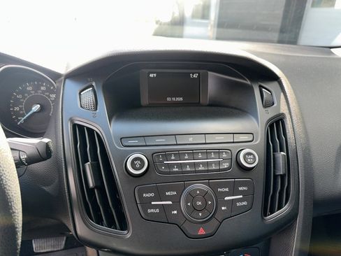 Used 2018 Ford Focus SE image 11
