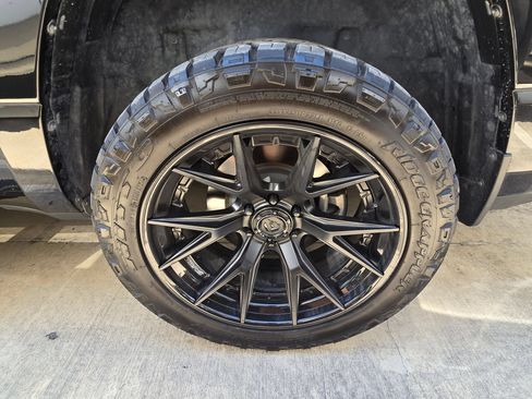 Used 2023 RAM 1500 Lone Star AWD/4WD image 9