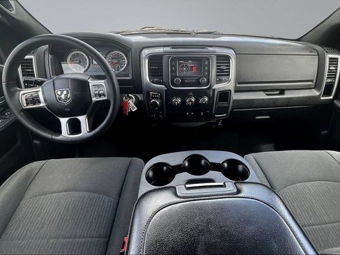 Used 2024 RAM 1500 Warlock AWD/4WD image 9