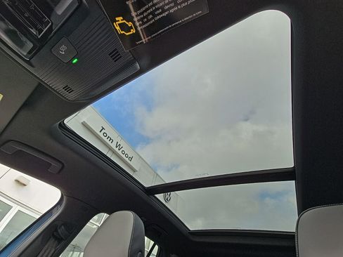 New 2026 Volkswagen Tiguan SE R-Line AWD/4WD image 29