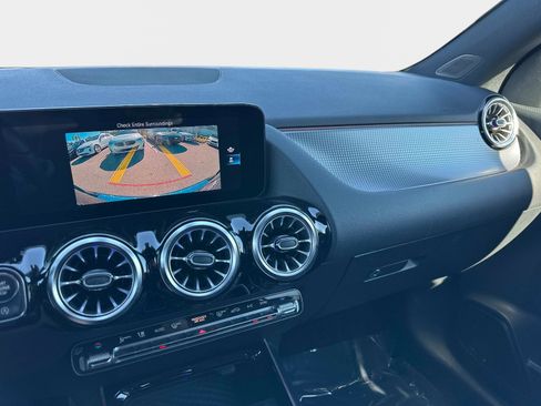 Certified 2022 Mercedes-Benz GLA 250 250 image 24