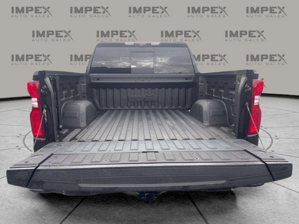 Used 2024 Chevrolet Silverado 1500 High Country w/ Midnight Edition AWD/4WD image 29