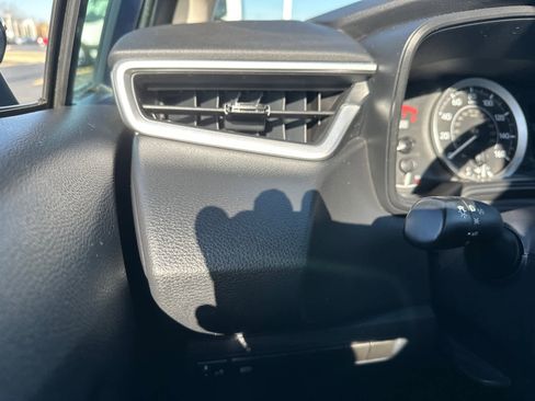 Used 2022 Toyota Corolla LE image 24